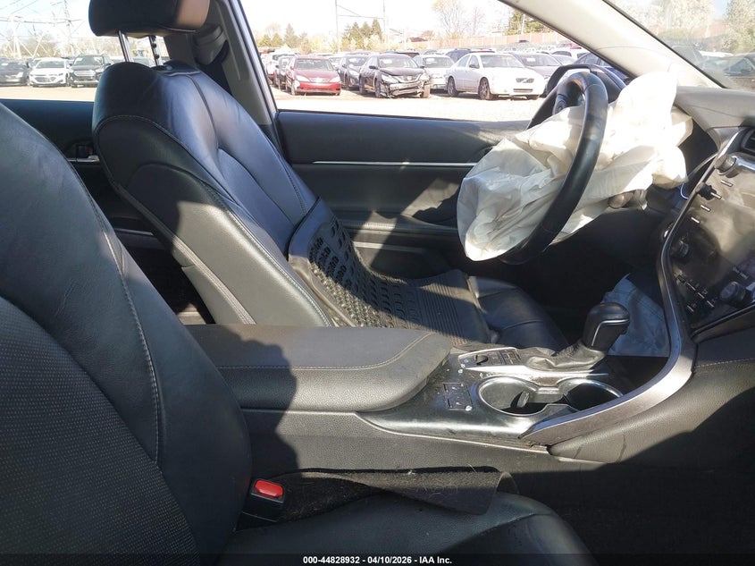2019 Toyota Camry Xse