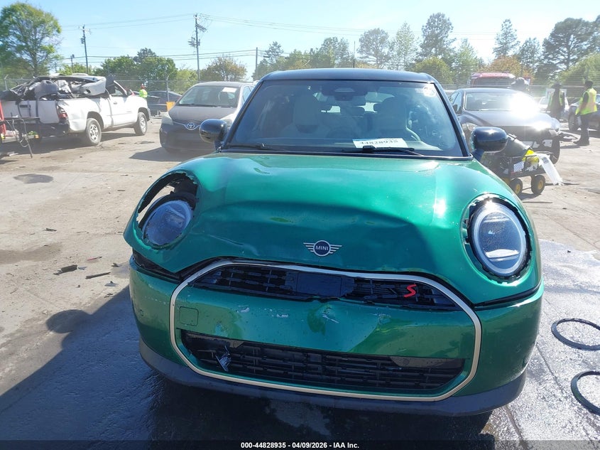 2025 Mini Hardtop Cooper S VIN: WMW53GD03S2W51661 Lot: 44828935