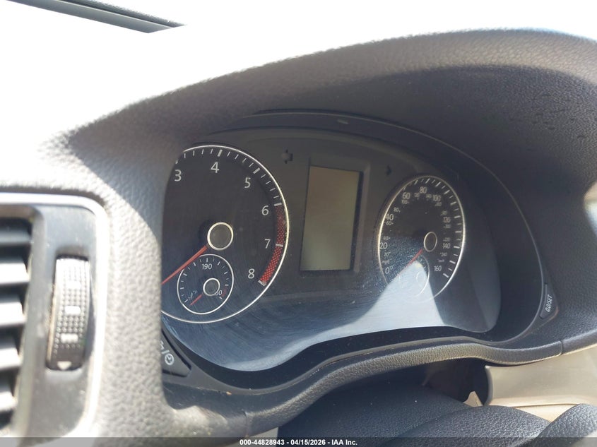 2015 Volkswagen Passat 1.8T Wolfsburg Edition VIN: 1VWAT7A32FC067765 Lot: 44828943