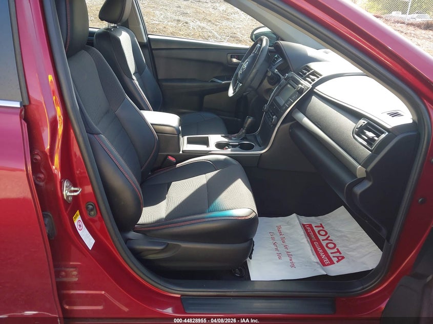 2016 Toyota Camry Se