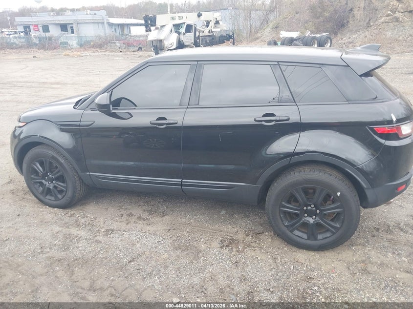 2017 Land Rover Range Rover Evoque Se/Se Premium VIN: SALVP2BG2HH234525 Lot: 44829011