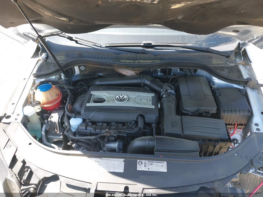 2013 Volkswagen Cc 2.0T Sport VIN: WVWBN7AN8DE517472 Lot: 44829020