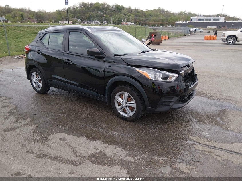 2019 NISSAN KICKS S