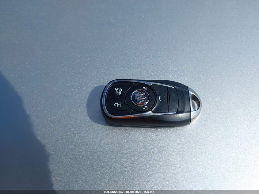 2018 Buick Lacrosse Essence VIN: 1G4ZP5SZXJU135603 Lot: 44829142