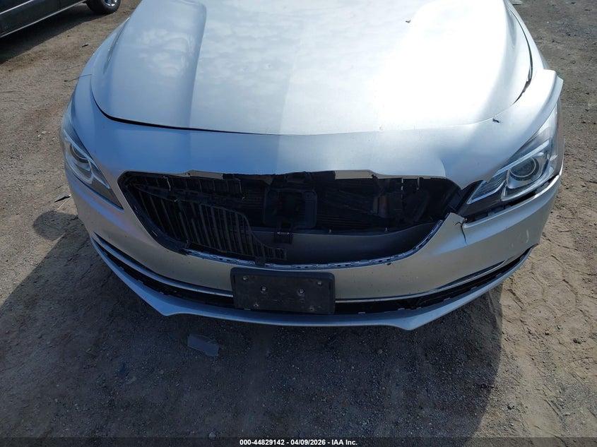2018 Buick Lacrosse Essence VIN: 1G4ZP5SZXJU135603 Lot: 44829142