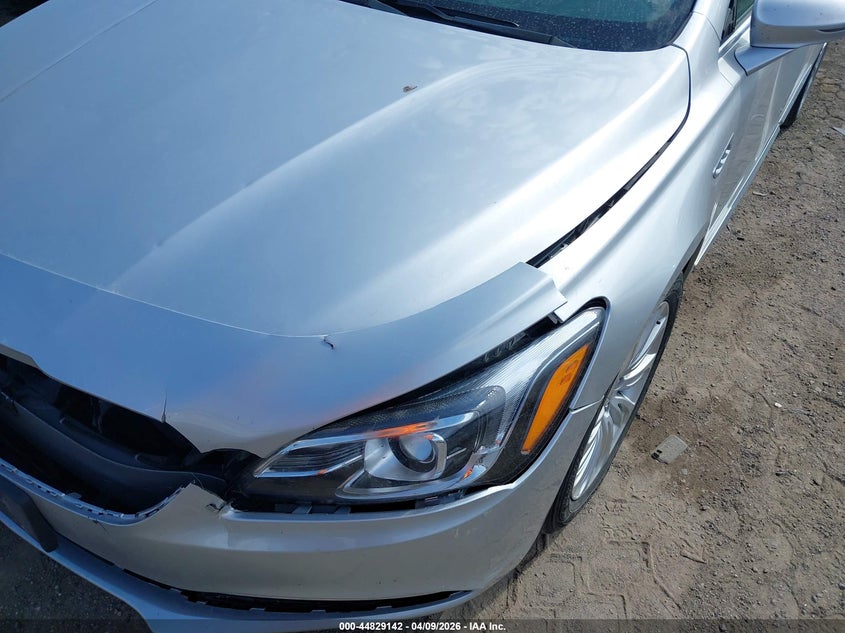 2018 Buick Lacrosse Essence VIN: 1G4ZP5SZXJU135603 Lot: 44829142