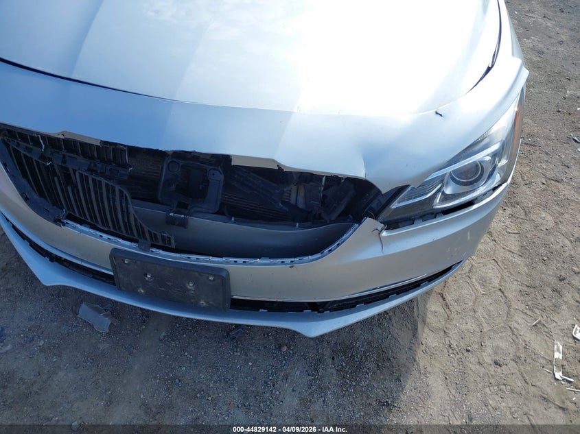 2018 Buick Lacrosse Essence VIN: 1G4ZP5SZXJU135603 Lot: 44829142