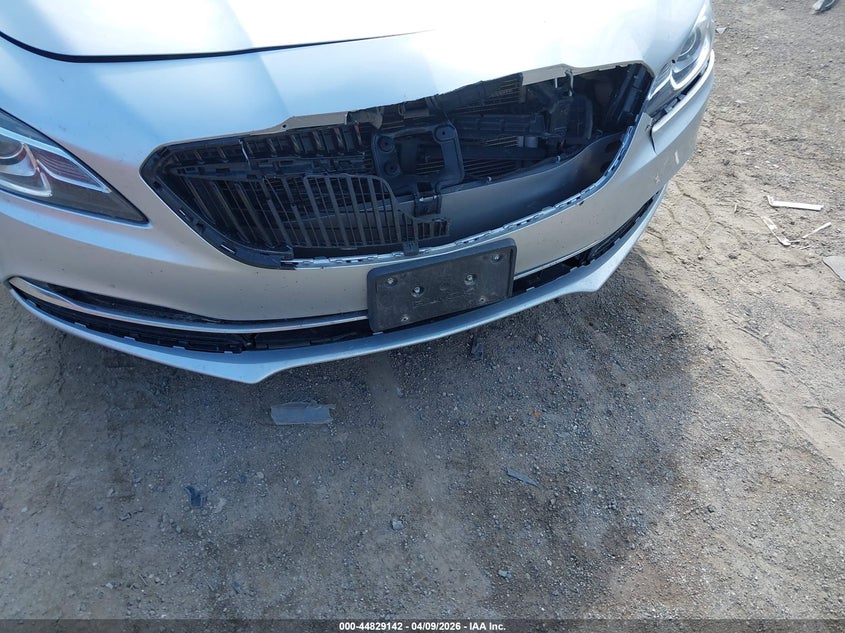 2018 Buick Lacrosse Essence VIN: 1G4ZP5SZXJU135603 Lot: 44829142