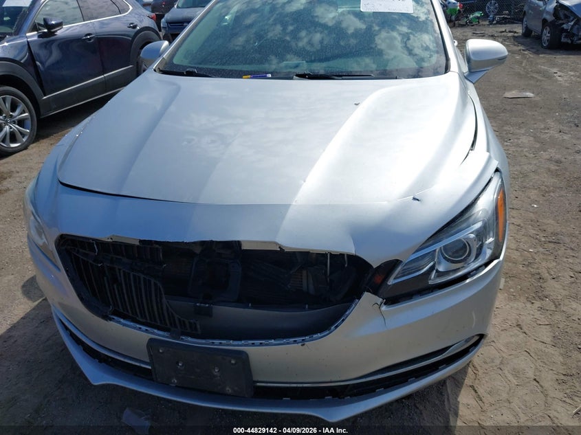 2018 Buick Lacrosse Essence VIN: 1G4ZP5SZXJU135603 Lot: 44829142