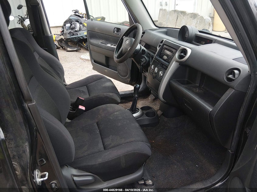 2005 Scion Xb
