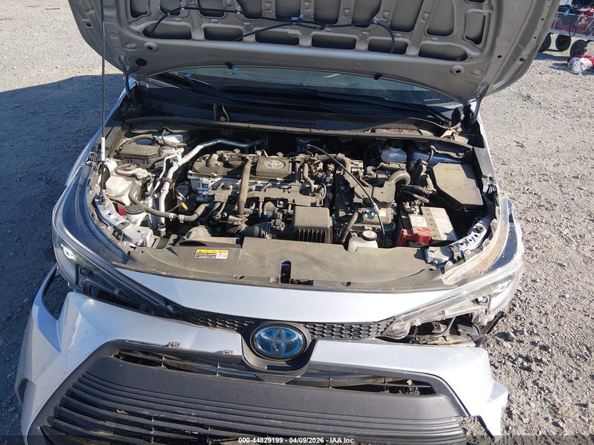 2023 Toyota Corolla 1.8 Hybrid Le Silver Lot 111044829199 Vin JTDBCMFE4P3012087