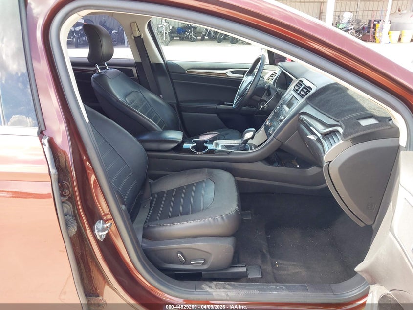 2015 Ford Fusion 1.5 Se brown Lot 111044829260 Vin 3FA6P0HD3FR204710