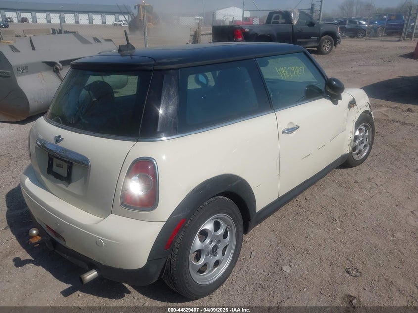 2012 Mini Cooper 1.6 white Lot 111044829407 Vin WMWSU3C57CT368391
