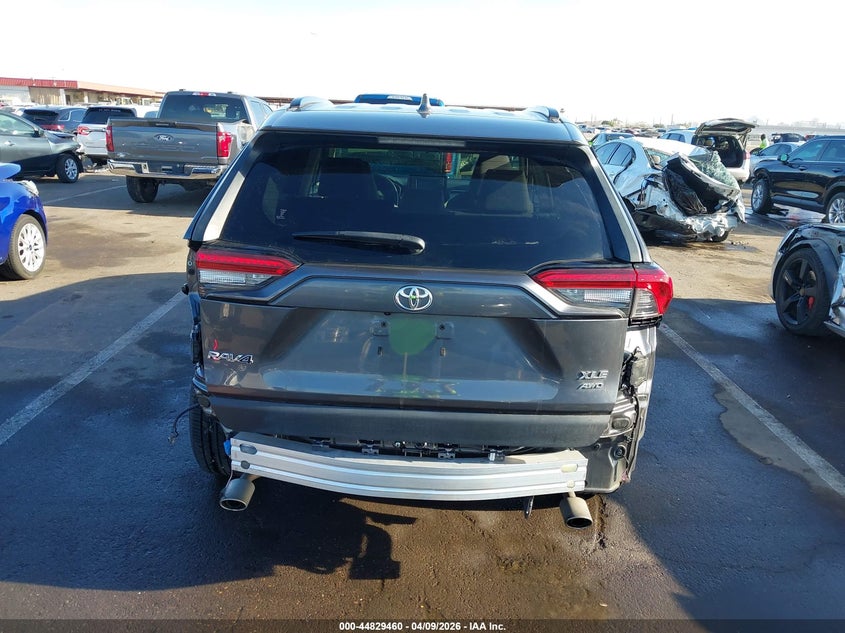 2019 Toyota Rav 4 2.5 Rav4 Xle grey Lot 111044829460 Vin JTMP1RFV3KD031208