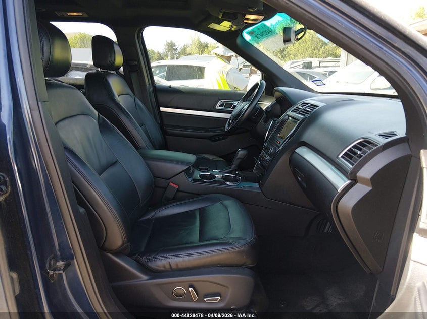 2017 Ford Explorer 3.5 Xlt black Lot 111044829478 Vin 1FM5K7D8XHGA59127