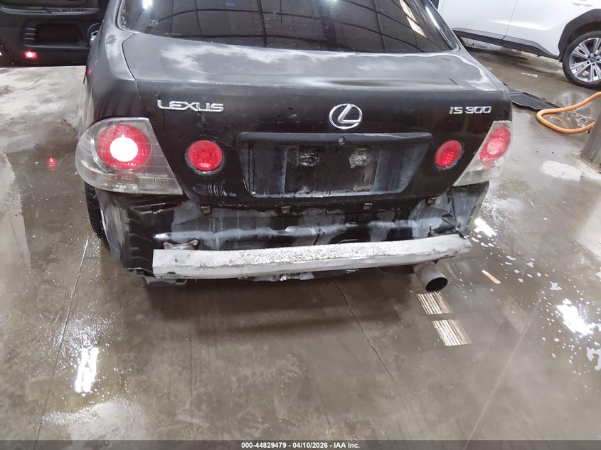 2001 Lexus Is 300 VIN: JTHBD182510008779 Lot: 44829479