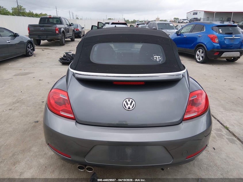 2013 Volkswagen Beetle 2.5L VIN: 3VW5X7ATXDM814210 Lot: 44829507