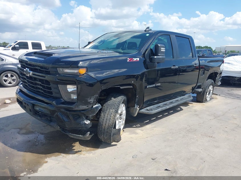 2024 CHEVROLET SILVERADO 2500HD auction photo 2