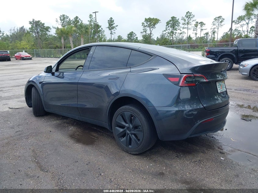 Vin: 7saygded0sf231375, lot: 45326857, tesla model y long range dual motor rear-wheel drive 20253