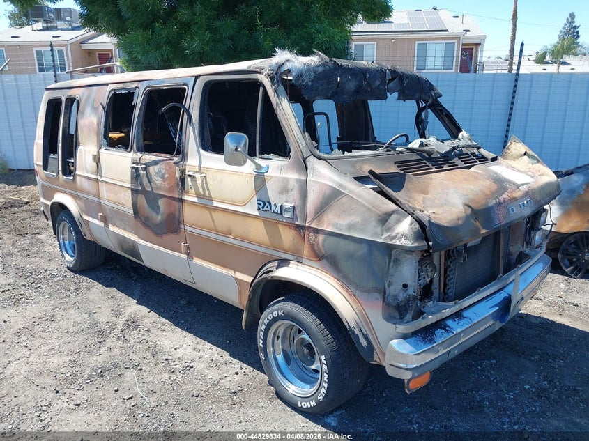2B6HB23TXDK317453 1983 Dodge Ram Van B250 auction photo 1