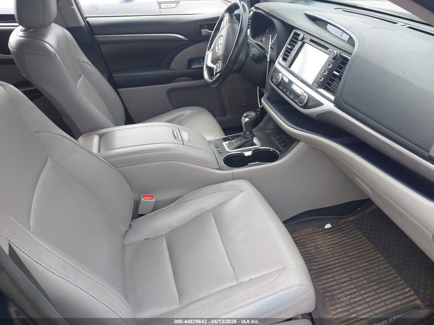 2017 Toyota Highlander Limited Platinum