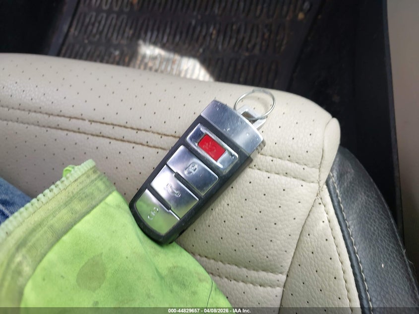 2011 Volkswagen Cc Sport VIN: WVWMP7AN8BE709586 Lot: 44829657