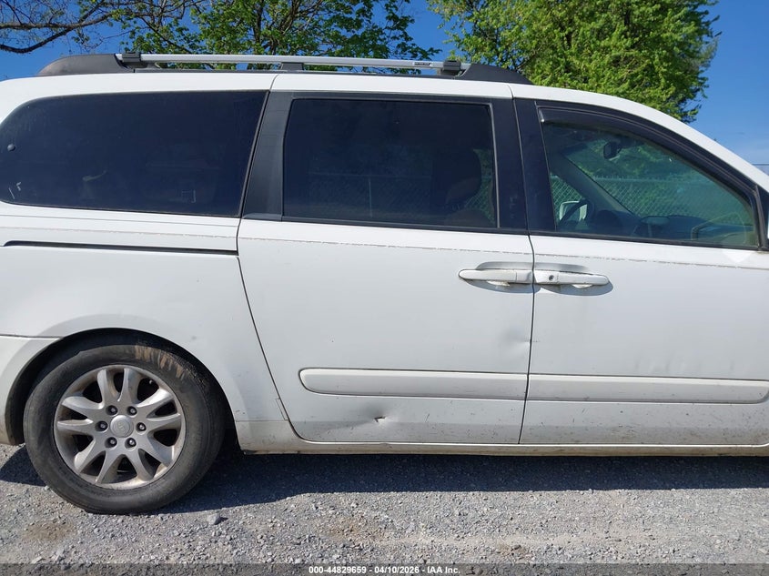 2008 Kia Sedona Ex VIN: KNDMB233686202119 Lot: 44829659