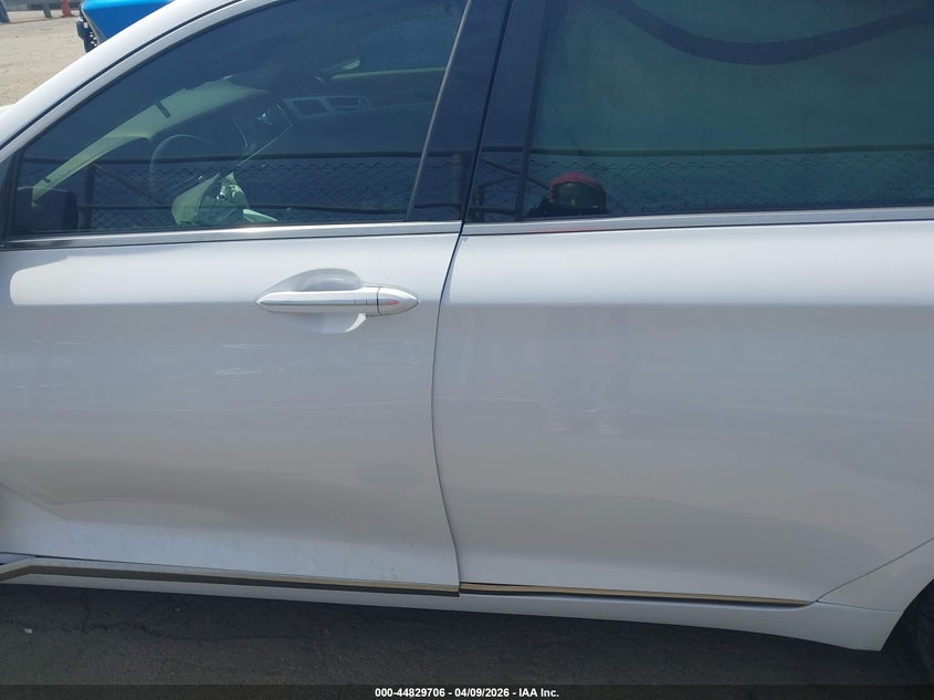 2015 Hyundai Genesis 3.8 VIN: KMHGN4JE9FU065413 Lot: 44829706