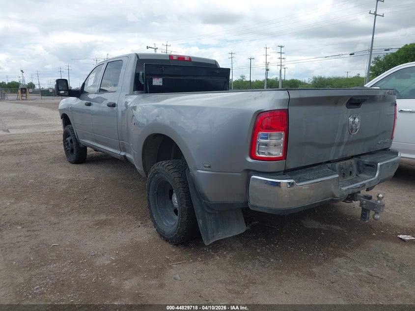 3C63RRGL2PG508636 2023 Ram 3500 Ram Tradesman 4X4 8' Box grey
