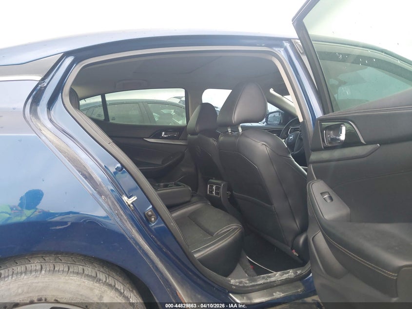 2016 Nissan Maxima 3.5 3.5 Sl blue Lot 111044829863 Vin 1N4AA6AP6GC404659