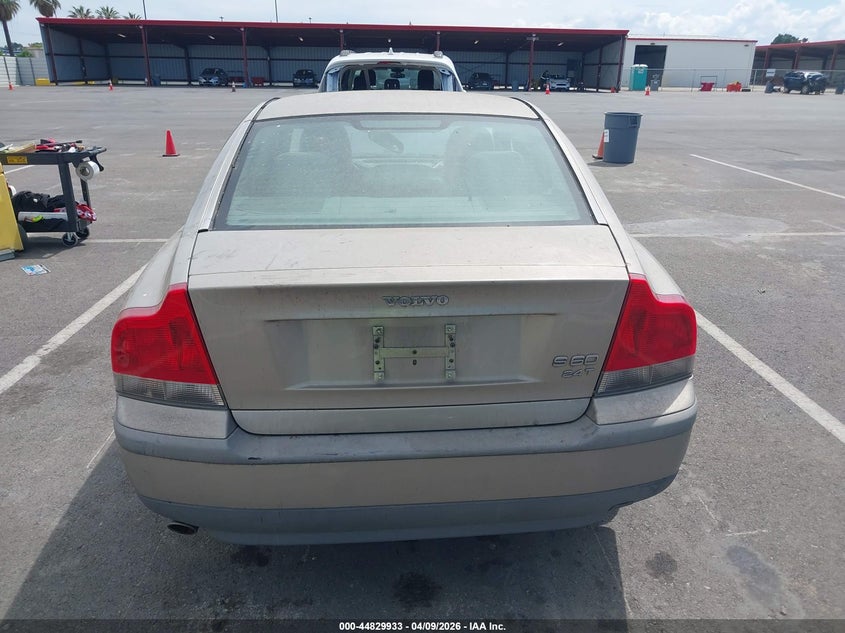 2003 Volvo S60 2.4T VIN: YV1RS58D332243715 Lot: 44829933