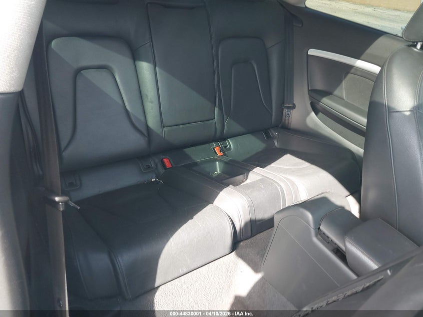 2011 Audi A5 2.0T Premium VIN: WAUCFAFR3BA061828 Lot: 44830001