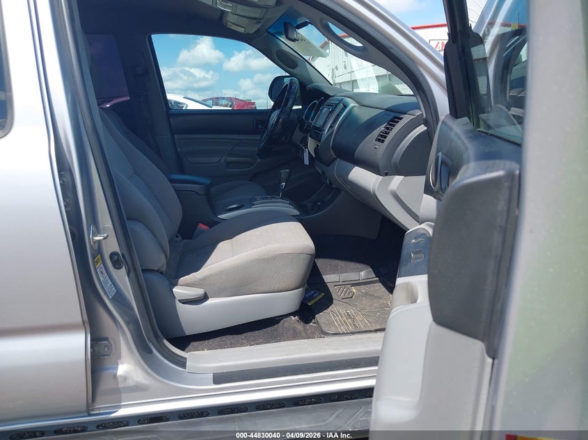 2014 Toyota Tacoma Base V6