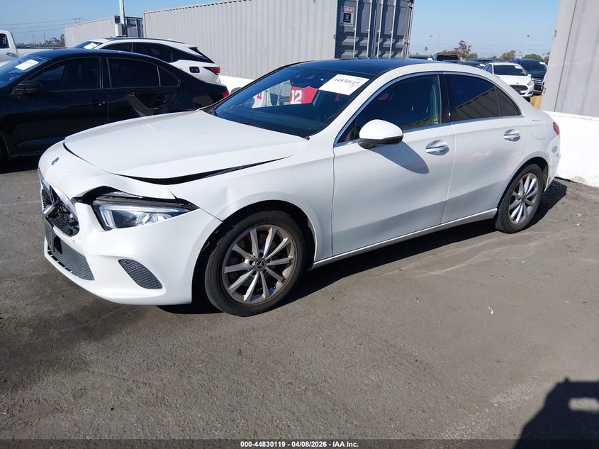 2019 Mercedes-Benz A 220