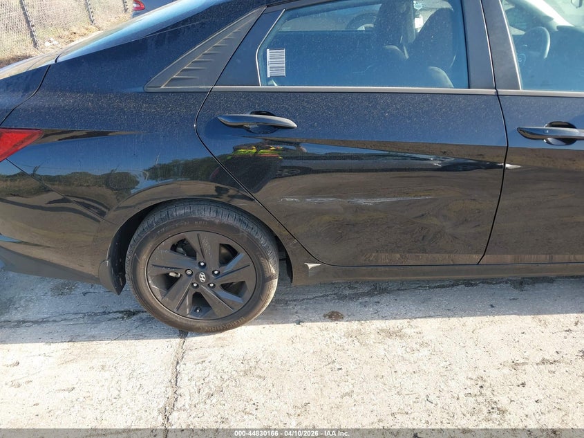 2023 Hyundai Elantra 2.0 Sel black Lot 111044830166 Vin 5NPLM4AG3PH088317
