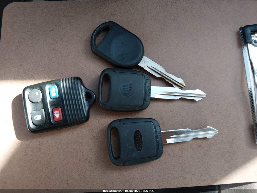 2002 Ford Taurus Ses VIN: 1FAHP55U92G222351 Lot: 44830229