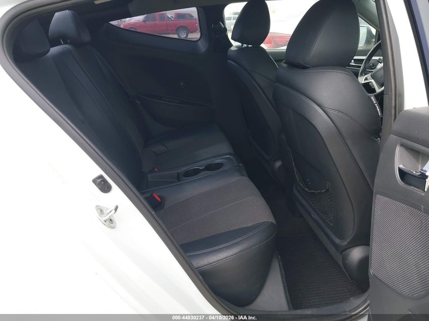 2013 Hyundai Veloster Base W/Black VIN: KMHTC6AD6DU087969 Lot: 44830237