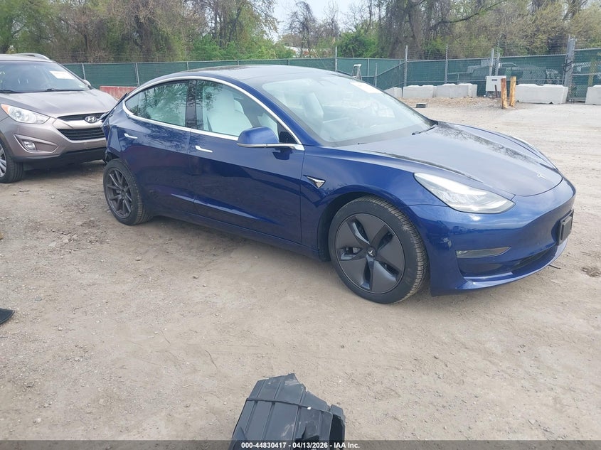 2019 Tesla Model 3 Long Range/Performance