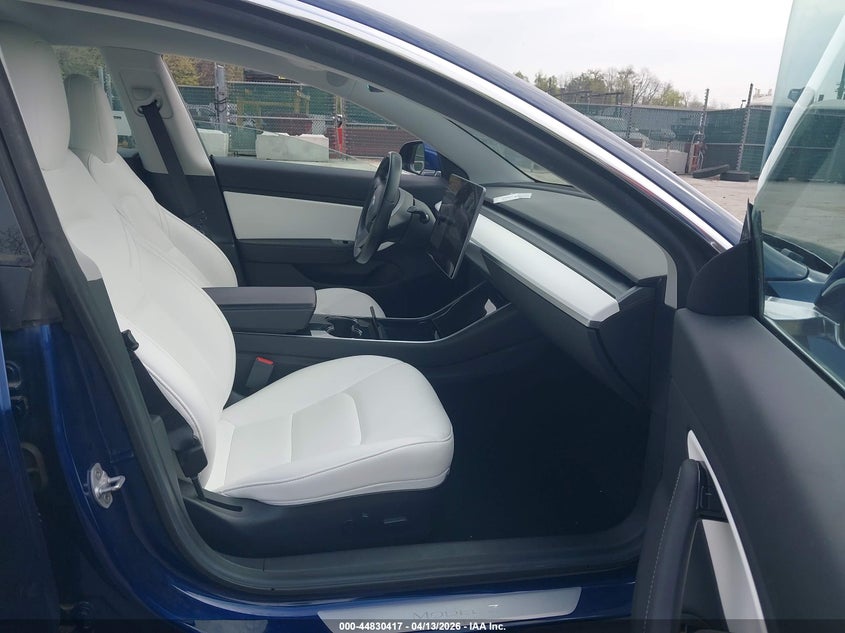 2019 Tesla Model 3 Long Range/Performance