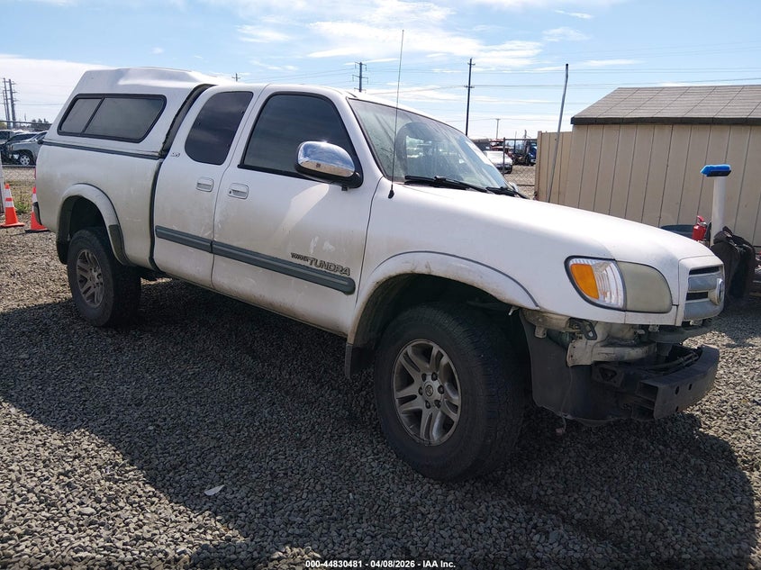 2004 TOYOTA TUNDRA SR5 V8