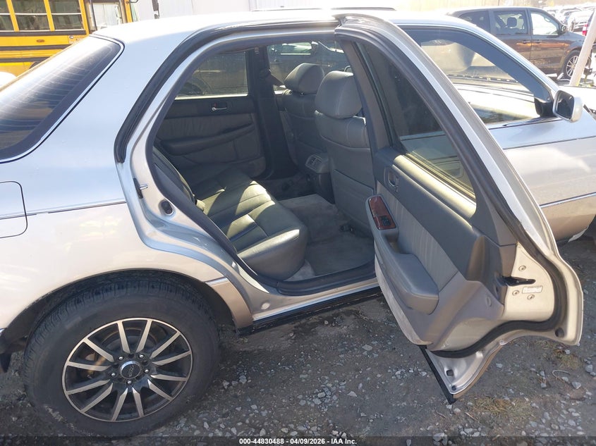 1991 Lexus Ls 400 VIN: JT8UF11E0M0050580 Lot: 44830488