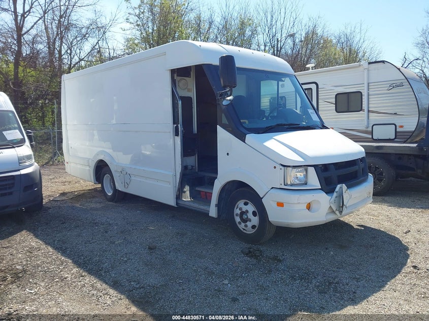 2013 Isuzu Commercial Van