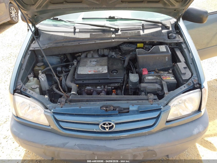 2002 Toyota Sienna Ce VIN: 4T3ZF19C62U445107 Lot: 44830598