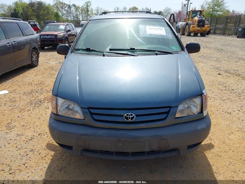 2002 Toyota Sienna Ce VIN: 4T3ZF19C62U445107 Lot: 44830598