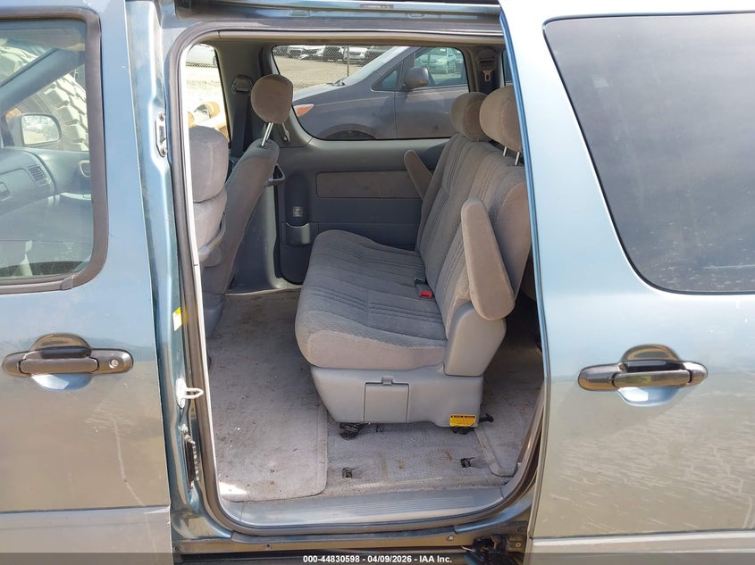 2002 Toyota Sienna Ce VIN: 4T3ZF19C62U445107 Lot: 44830598