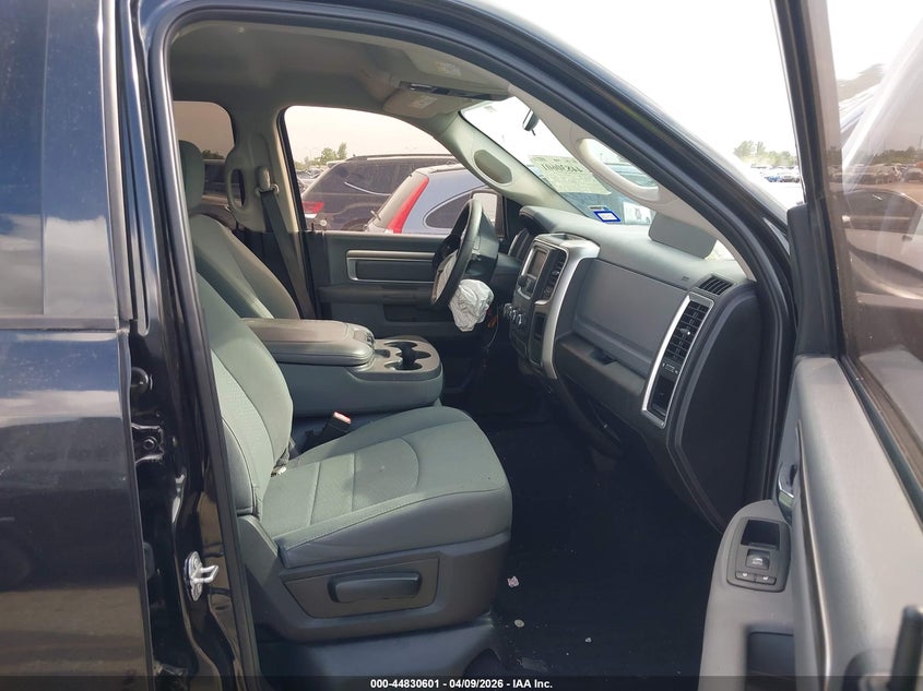 2019 Ram 1500 5.7 Ram Classic Slt 4X2 6'4 Box black Lot 111044830601 Vin 1C6RR6TTXKS509498