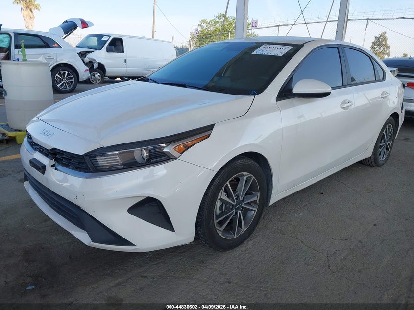 Vin: 3kpf24adxpe671934, lot: 45327900, kia forte lxs 20232