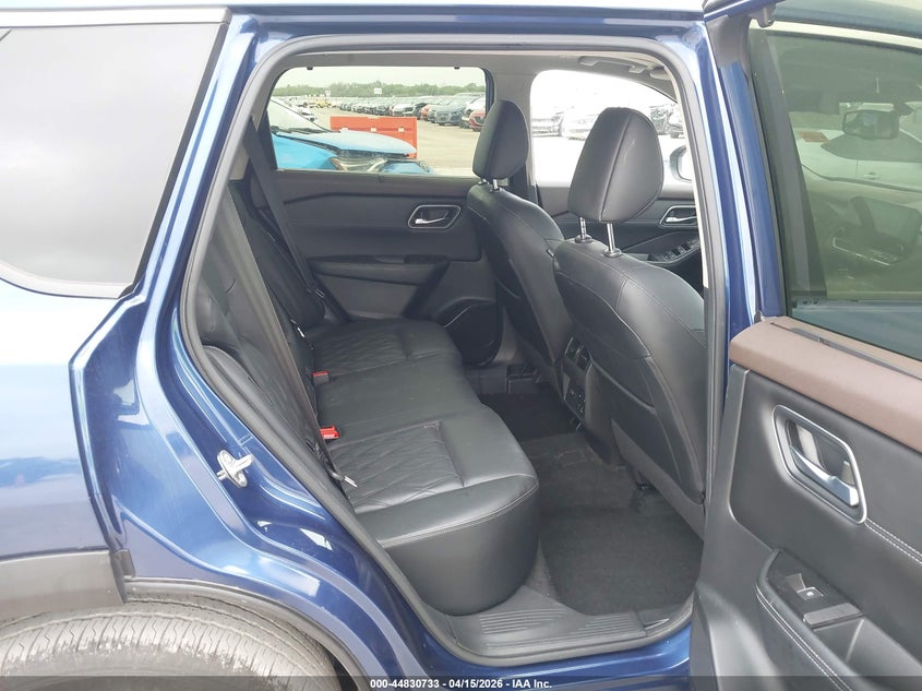 2023 NISSAN ROGUE auction photo 8