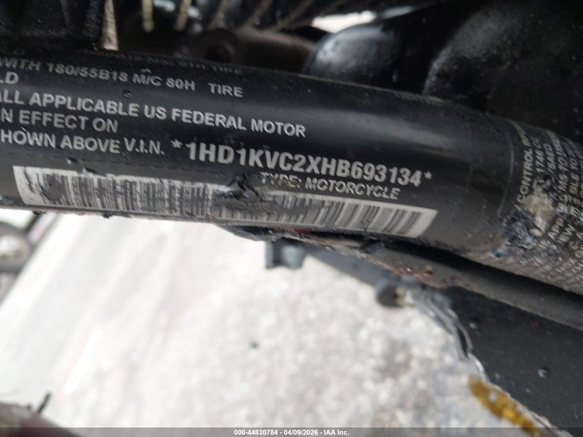 2017 Harley-Davidson Flhrxs VIN: 1HD1KVC2XHB693134 Lot: 44830784