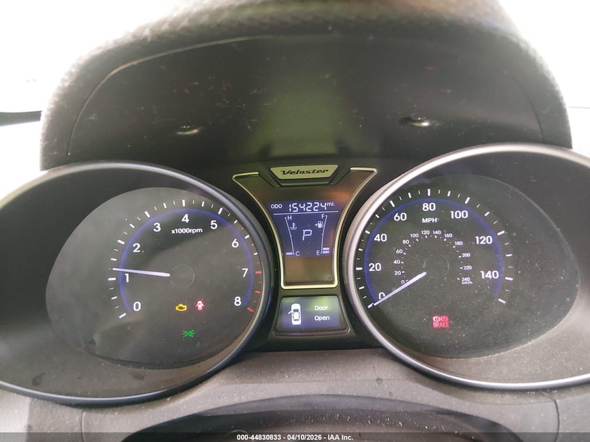 2013 Hyundai Veloster Turbo W/Blue VIN: KMHTC6AEXDU166506 Lot: 44830833